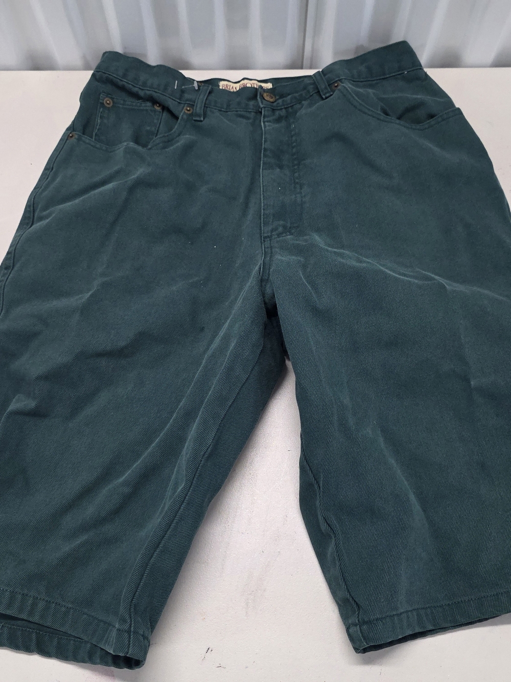 Brian Brothers Green Long Shorts Men's Size 34x12.5